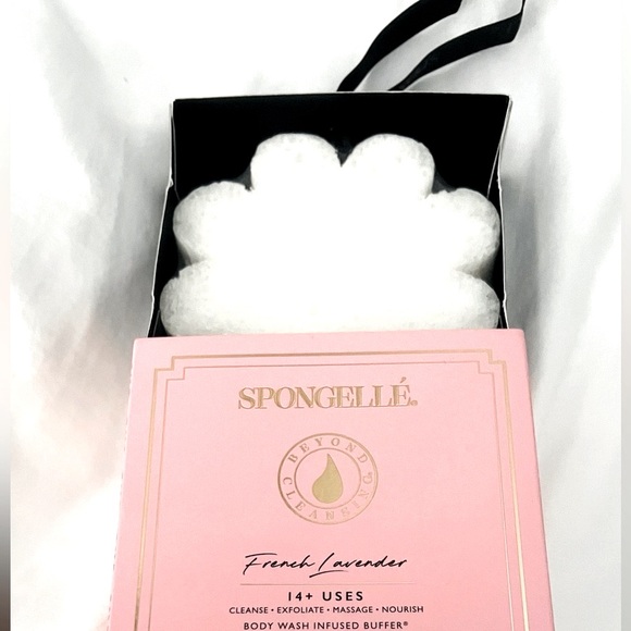 SPONGELLE BOXED FLOWER BODY WASH INFUSED BUFFER - Picture 1 of 7
